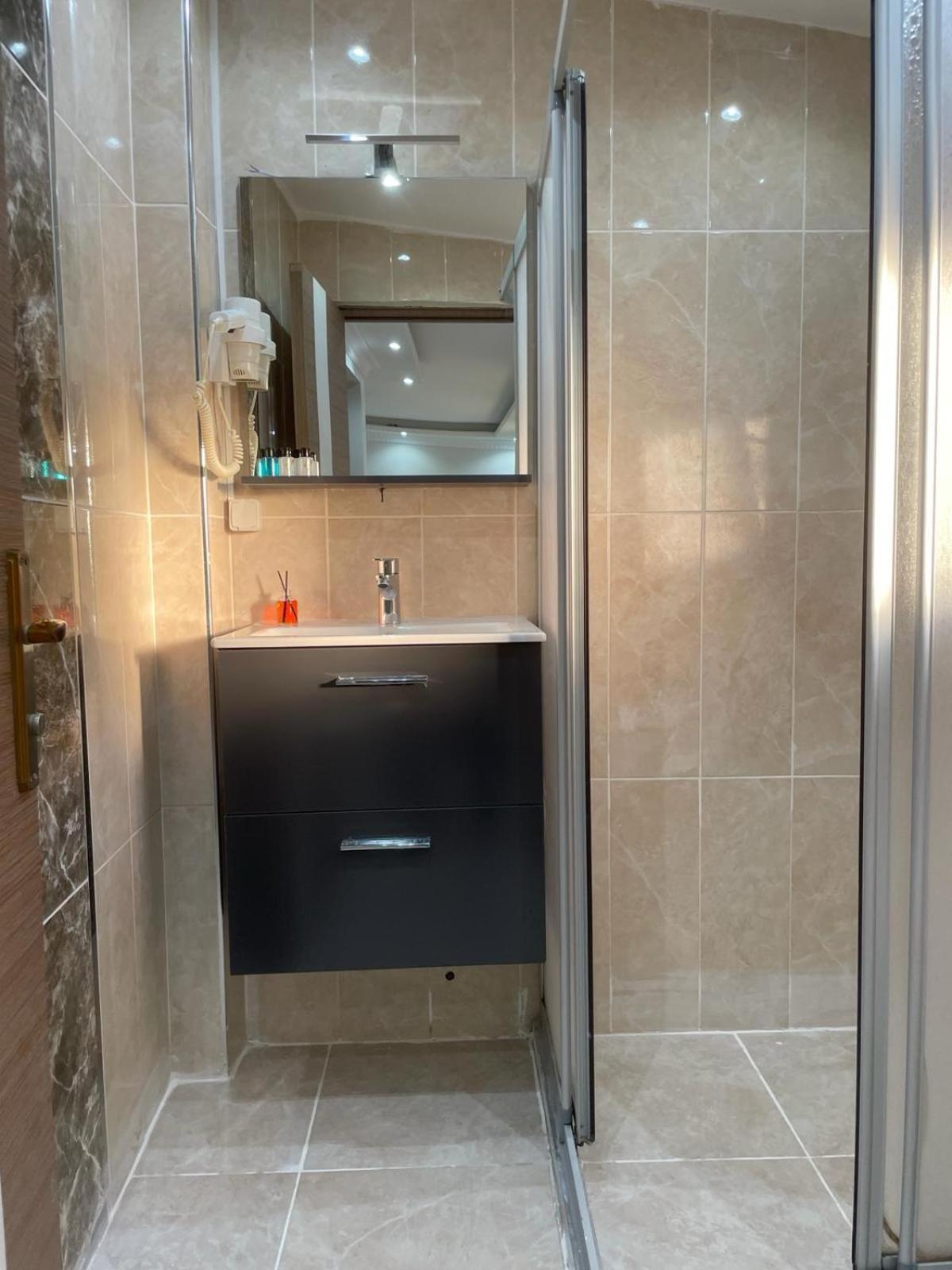 Luna Suites Taksim Estambul Exterior foto